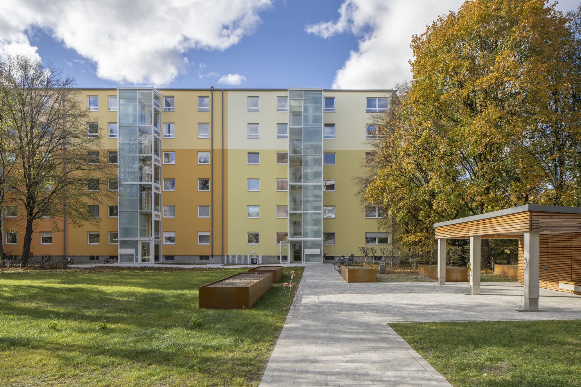 Nachverdichtung und Aufstockung Silberdistelstraße, München