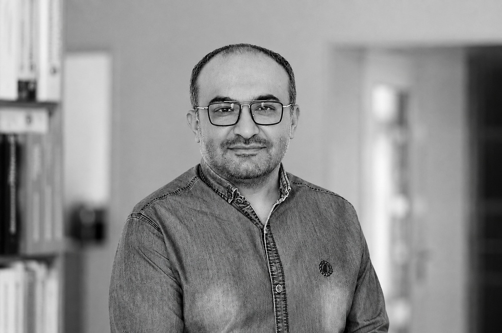 01-ali